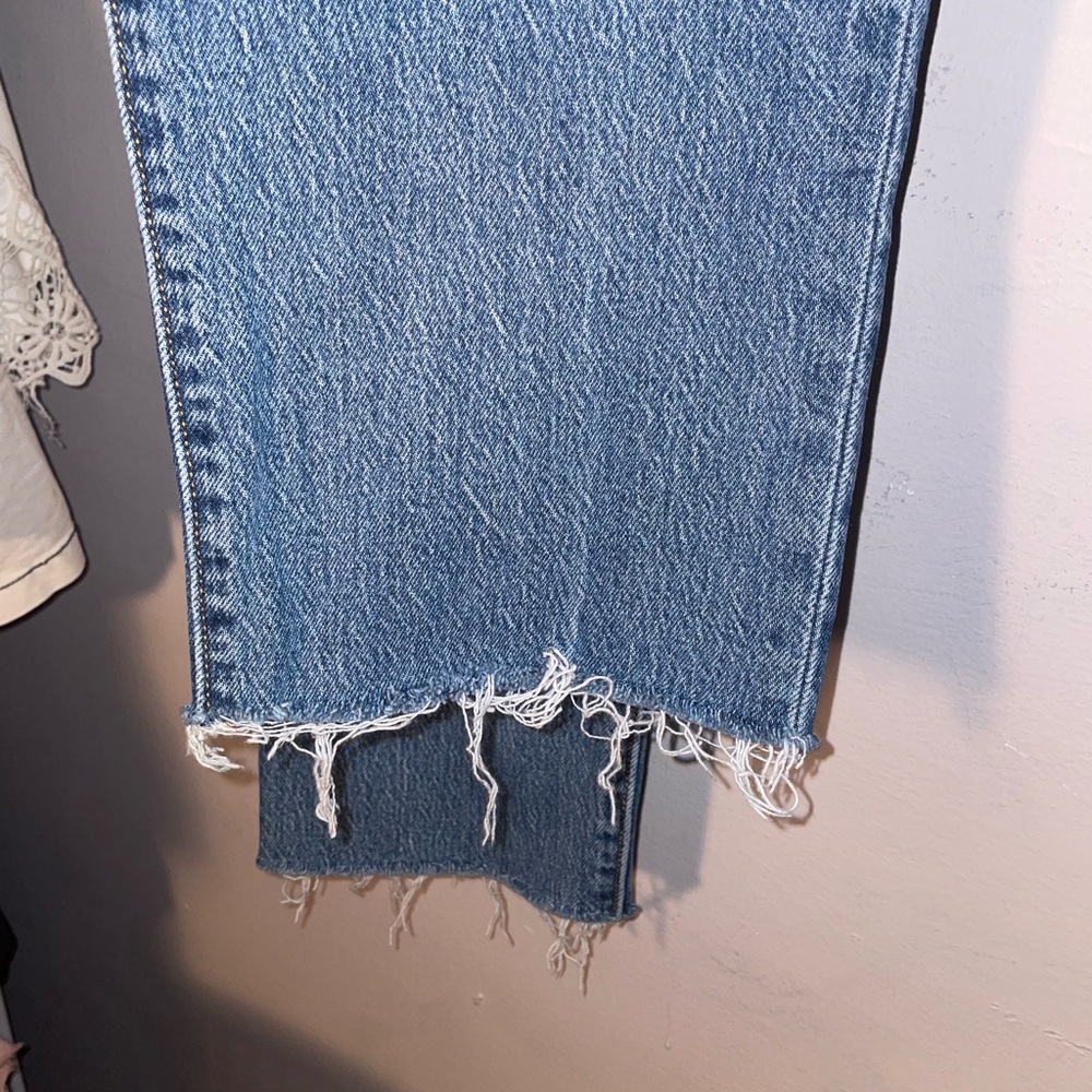 Levi’s - Picture 2 of 11